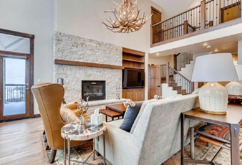 Luxury 4 Bedroom Mountain Vacation Rental In The Heart Of Lionshead Village In Vail Exterior foto